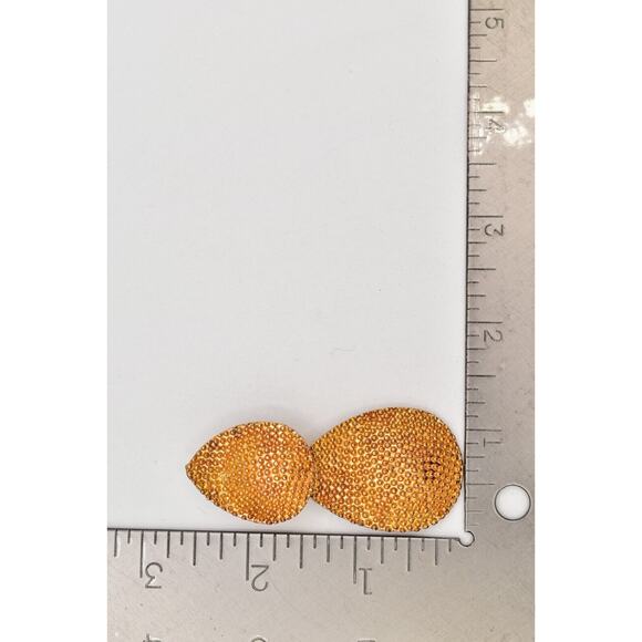 Vintage Textured Clip On Earrings Dangle Antiqued Gold Tone Chunky 1980s BinAI - Picture 12 of 12